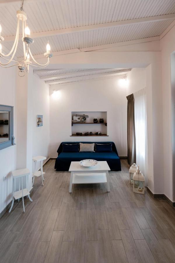 Our House 2 Luxury Suites Kavala Exterior foto